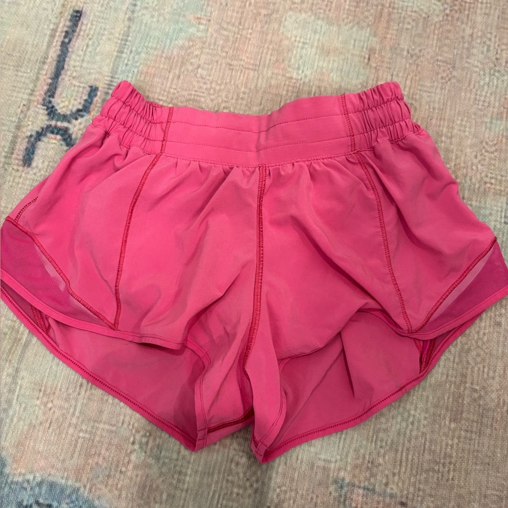 Lululemon Sonic Pink Shorts
Size 4